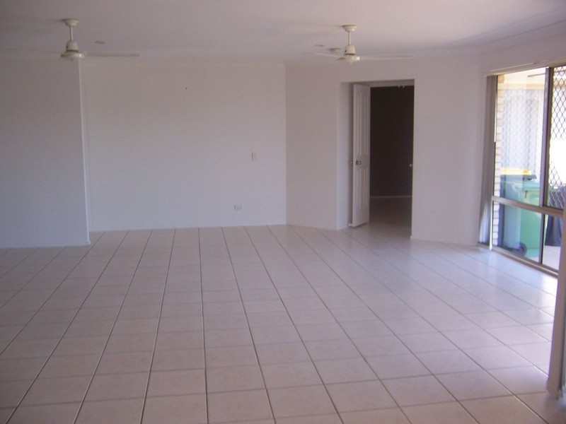 44 Maurice Avenue, Morayfield QLD 4506