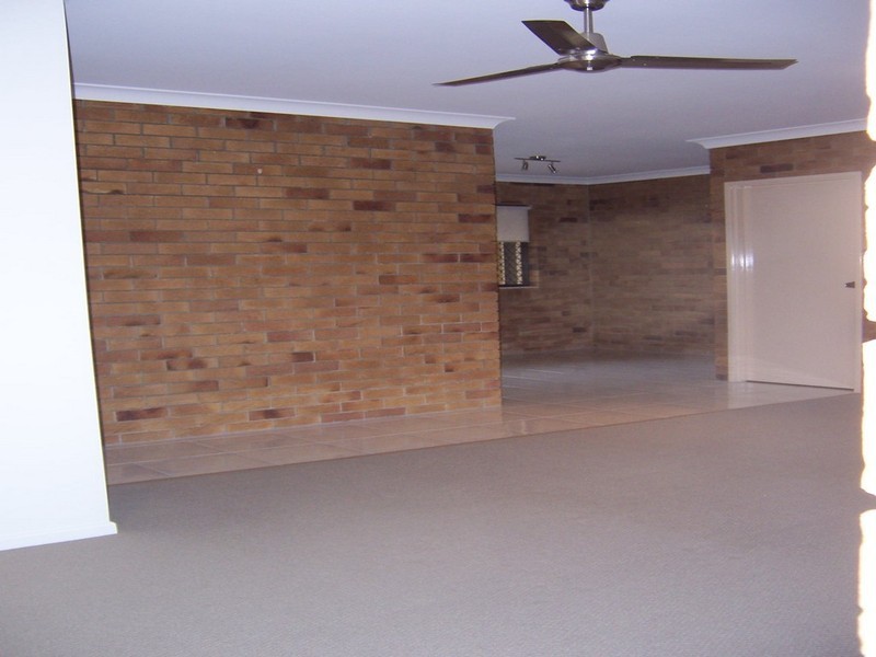 1b/149 Cnr Station Road and Joyce Street, Burpengary QLD 4505
