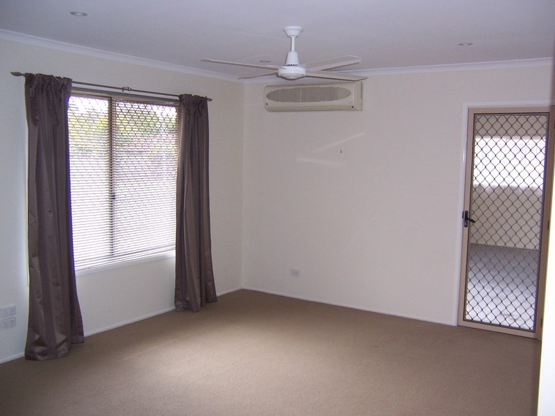 25 Crestwell Court, Morayfield QLD 4506