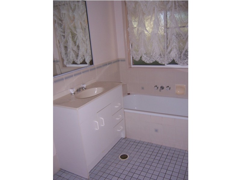 4 Lina Street, Morayfield QLD 4506