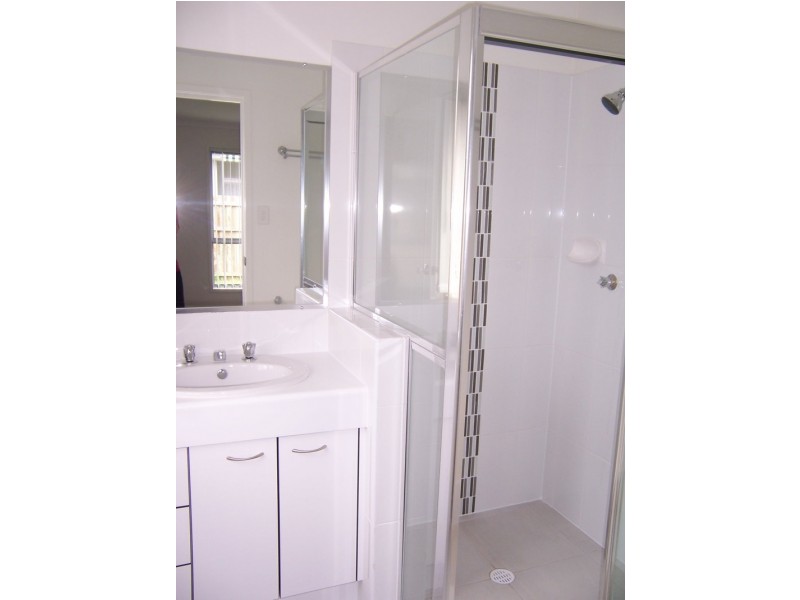 12 Greenwich Court, Caboolture QLD 4510