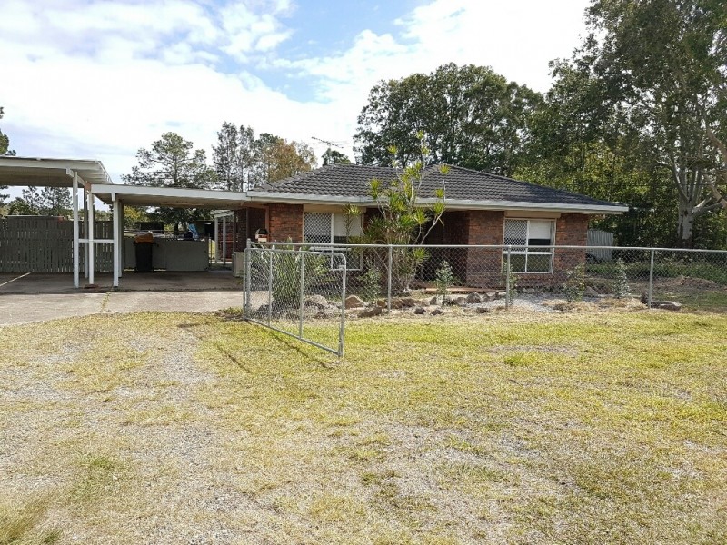 126 Pumicestone Road, Caboolture QLD 4510