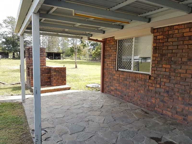 126 Pumicestone Road, Caboolture QLD 4510