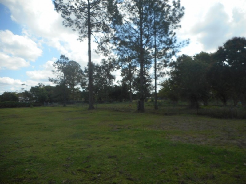126 Pumicestone Road, Caboolture QLD 4510