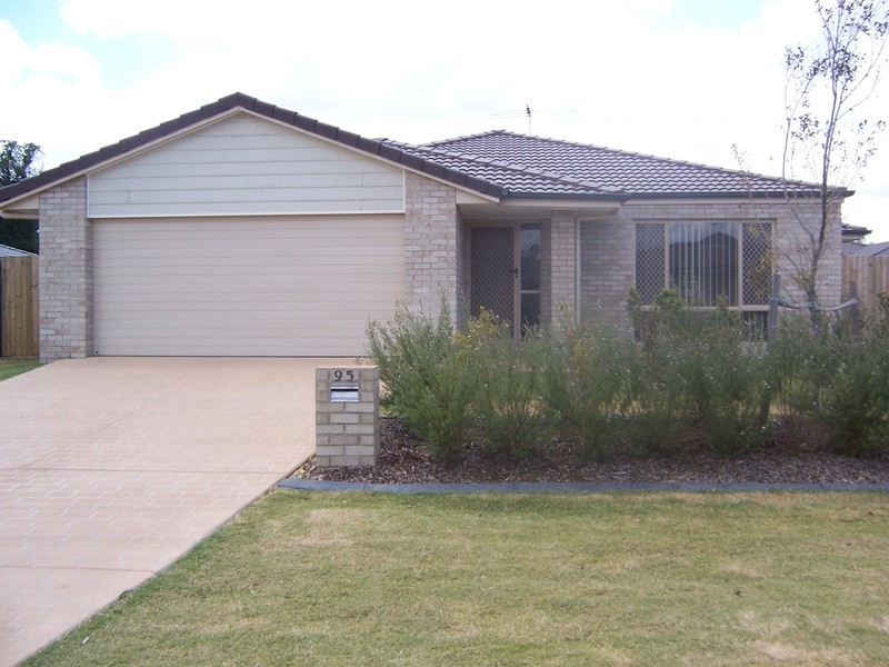 95 Hollywood Avenue, Bellmere QLD 4510