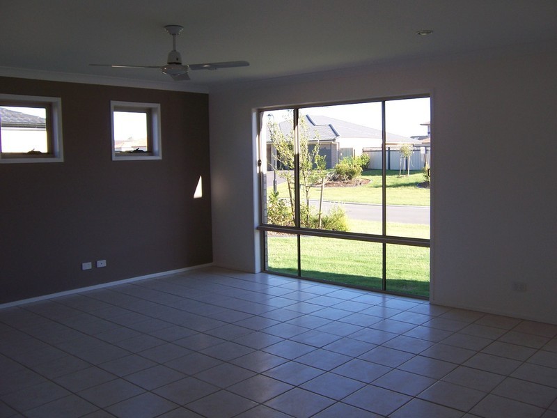 95 Hollywood Avenue, Caboolture QLD 4510