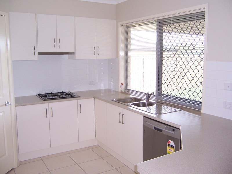 8 Ashbrook Drive, Morayfield QLD 4506