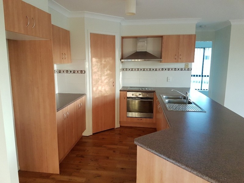 10 Sapphire Court, Morayfield QLD 4506