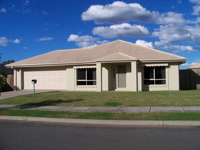 42 Willowleaf Circuit, Upper Caboolture QLD 4510