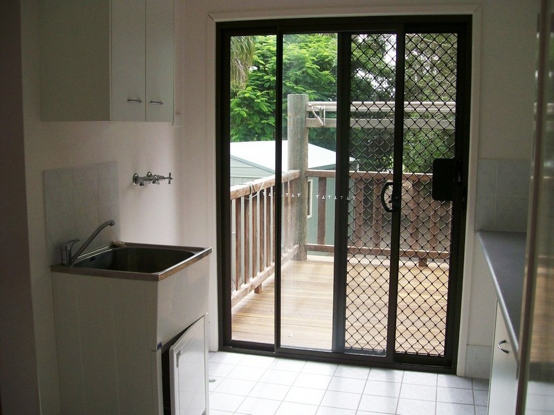 43 Biggs Avenue, Beachmere QLD 4510