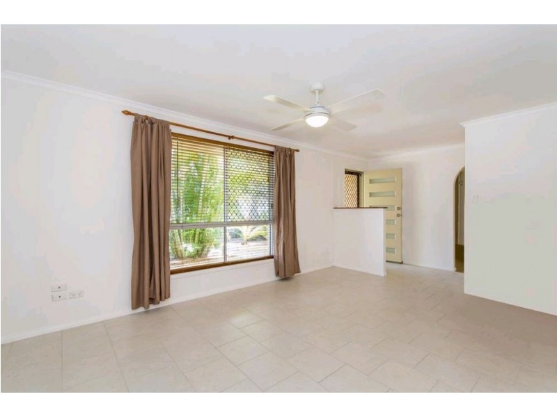 16 Oaklands Drive, Caboolture South QLD 4510