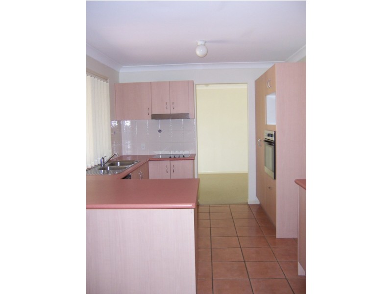 8 Fazey Close, Caboolture QLD 4510