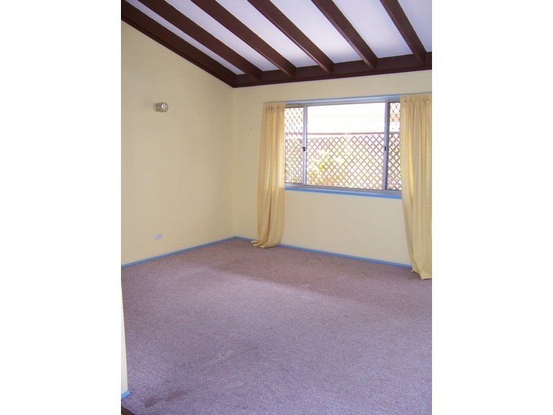 4 Shakespeare Court, Caboolture QLD 4510