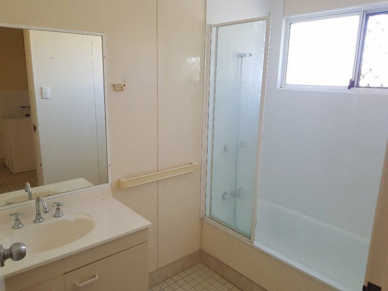 1/274 King Street, Caboolture QLD 4510