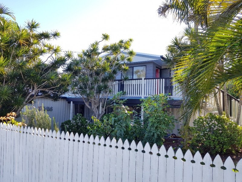 136 Bishop Road, Beachmere QLD 4510