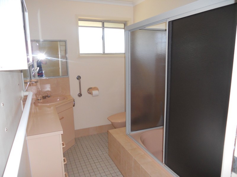 12 Bellview Street, Caboolture QLD 4510