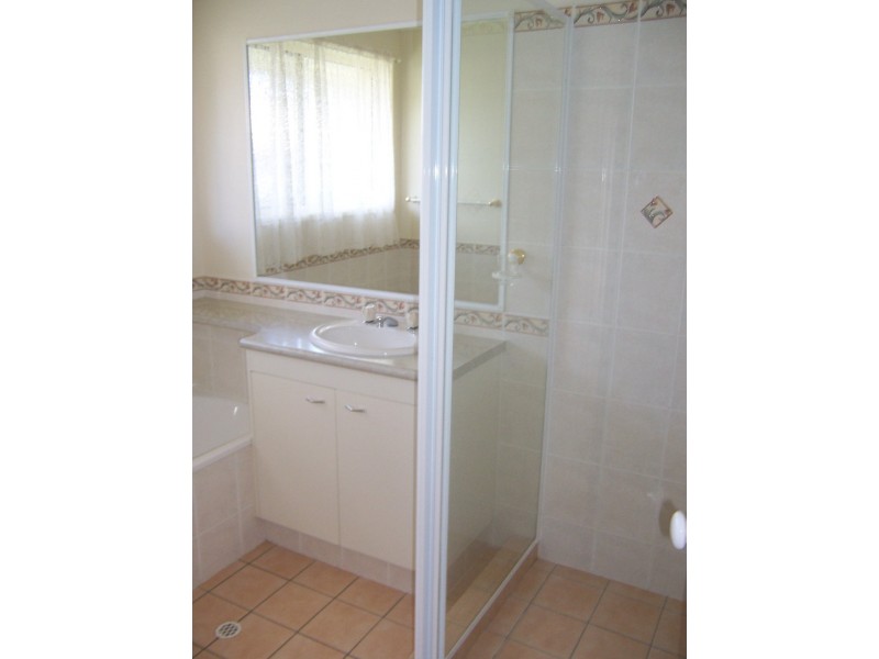 33 Michael Avenue, Morayfield QLD 4506