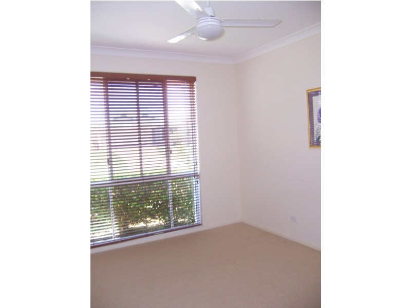 5 Avalon Street, Sandstone Point QLD 4511