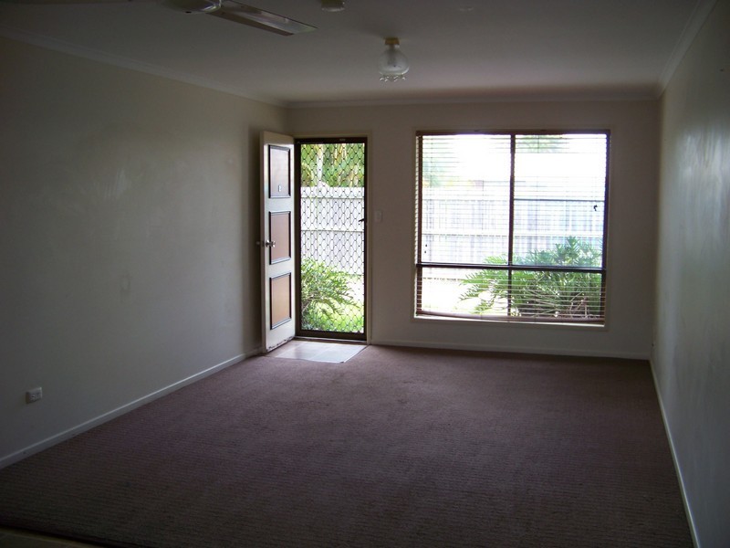 2/99 Lower King Street, Caboolture QLD 4510