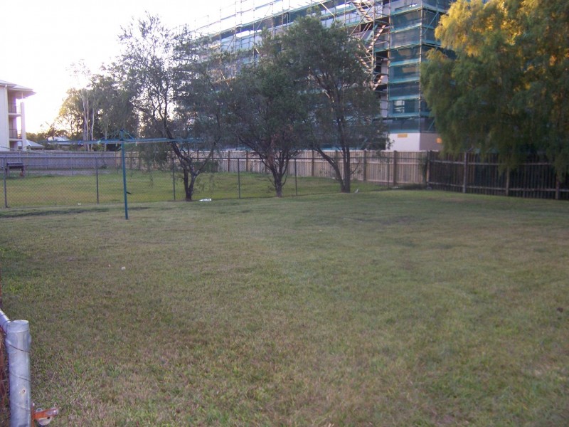 2/99 Lower King Street, Caboolture QLD 4510