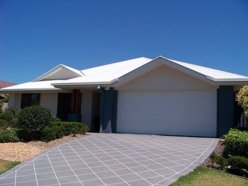 14 Briggs Drive, Caboolture QLD 4510