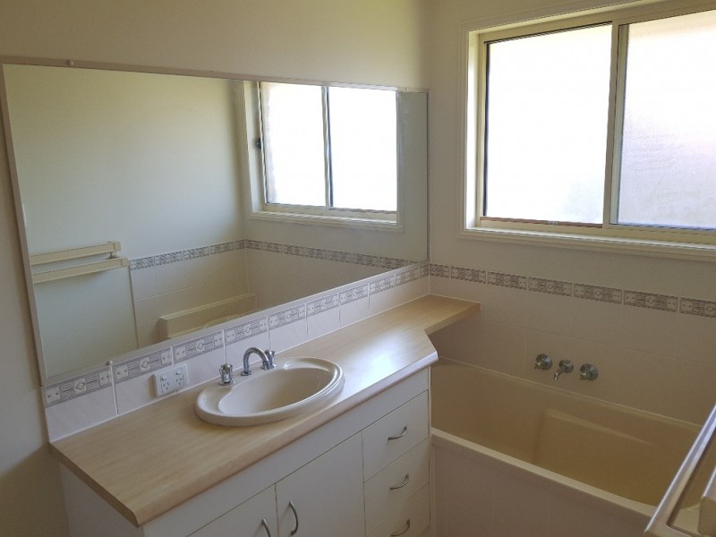 19 Parkview Street, Morayfield QLD 4506