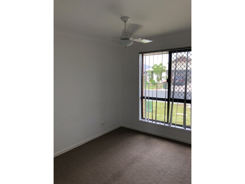 18 Bluestar Circuit, Caboolture QLD 4510