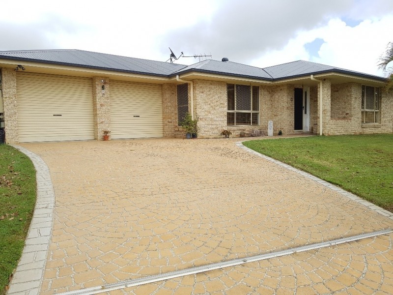 15 Wimbledon Drive, Morayfield QLD 4506