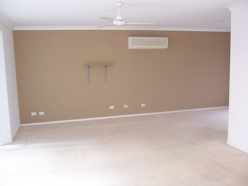 3 Christopher Place, Morayfield QLD 4506