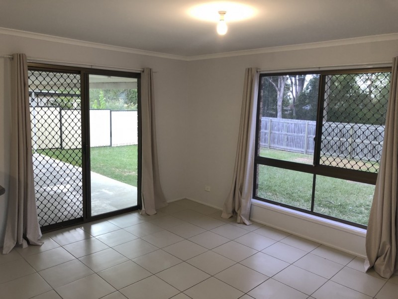 9 Lina Street, Morayfield QLD 4506