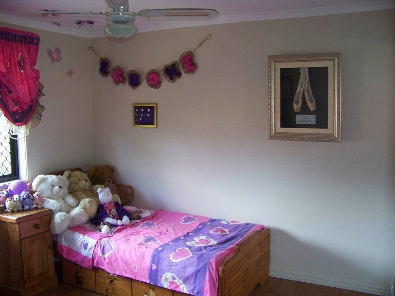 43 Belvedere Crescent, Caboolture QLD 4510