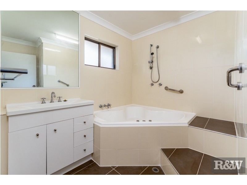 2/21 Manley Street, Caboolture QLD 4510