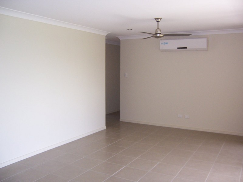 12 Feather Court, Morayfield QLD 4506