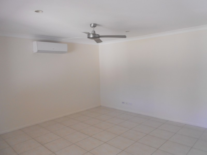 16 Leggett Street, Morayfield QLD 4506