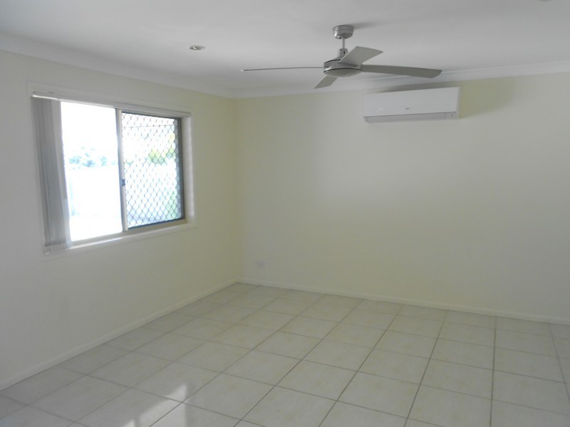 16 Leggett Street, Morayfield QLD 4506