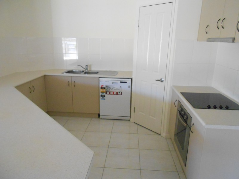 16 Leggett Street, Morayfield QLD 4506