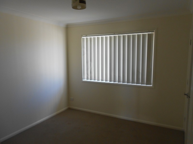 16 Leggett Street, Morayfield QLD 4506