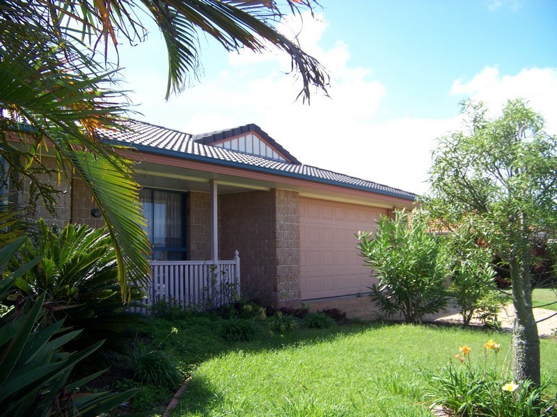 10 Monavale Court, Sandstone Point QLD 4511