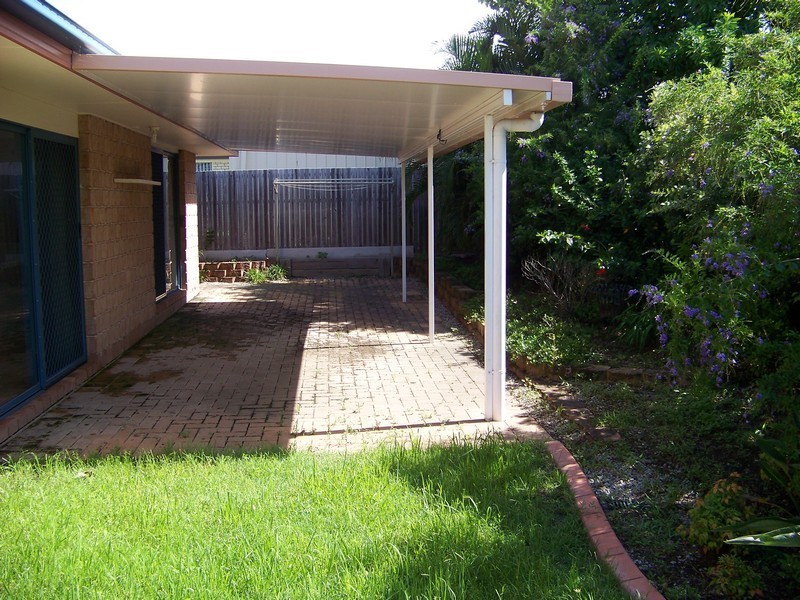 10 Monavale Court, Sandstone Point QLD 4511