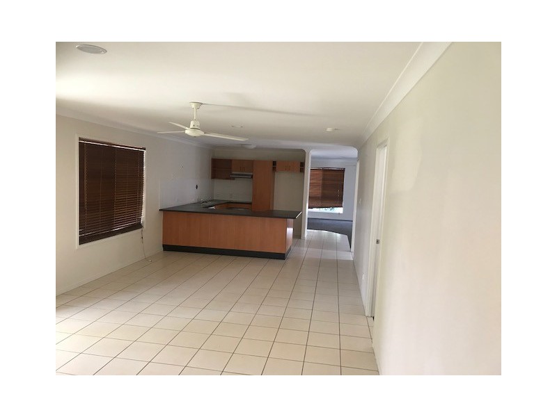 6 Lomandra Drive, Morayfield QLD 4506