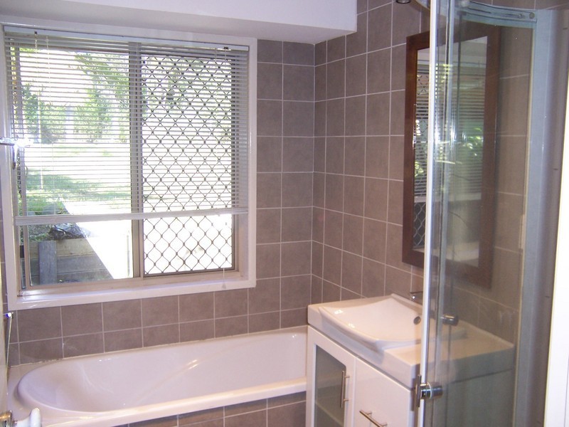 97 Petersen Road, Morayfield QLD 4506