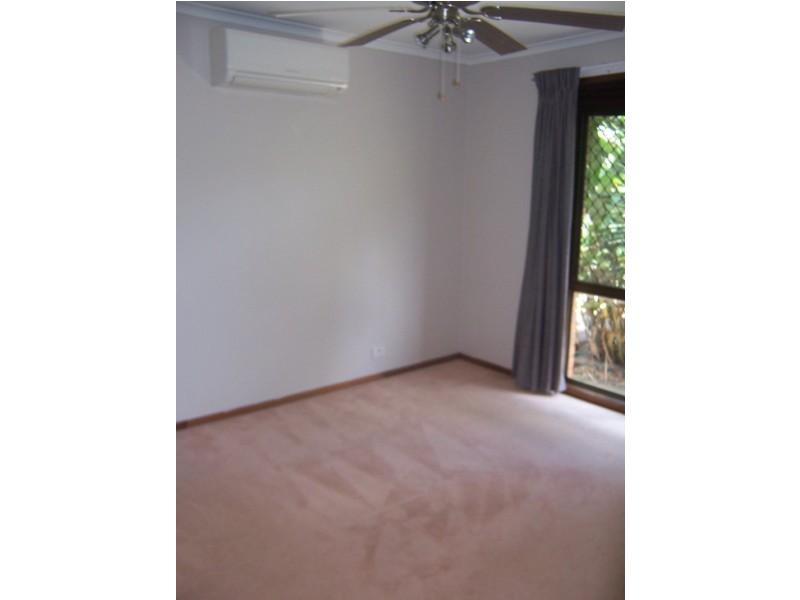 12 Fraser Place, Morayfield QLD 4506