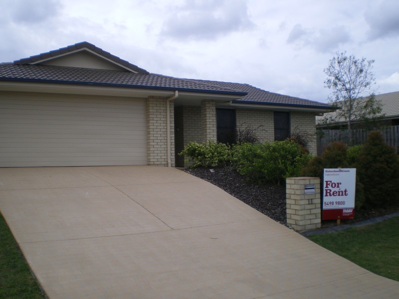 11 Hollywood Avenue, Bellmere QLD 4510