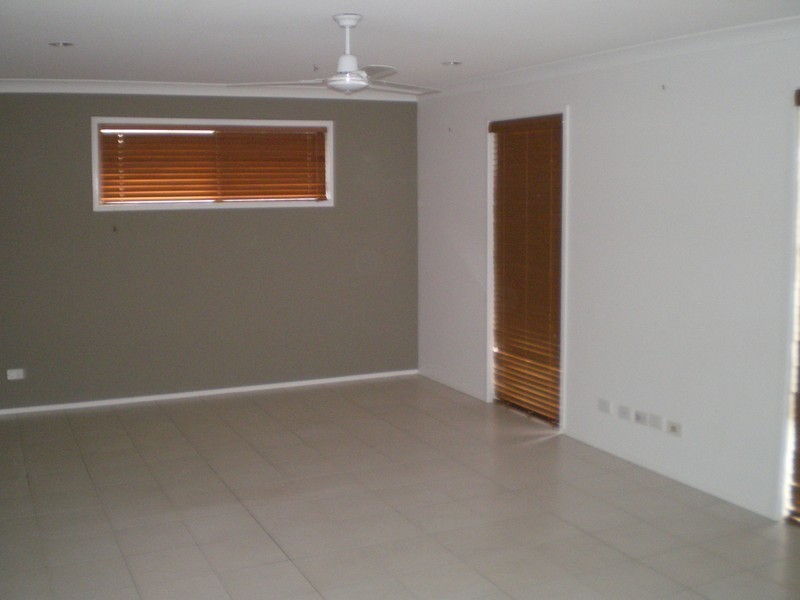 11 Hollywood Avenue, Bellmere QLD 4510