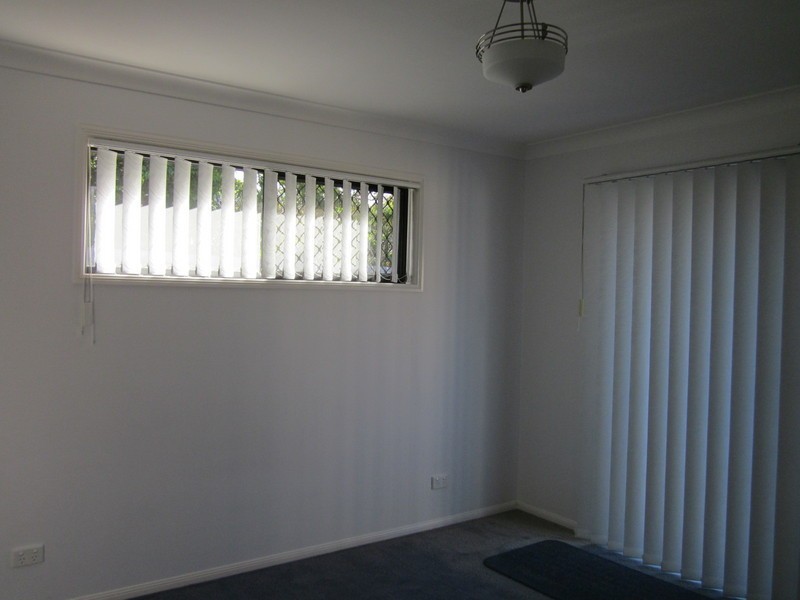 8 Tallow Court, Sandstone Point QLD 4511