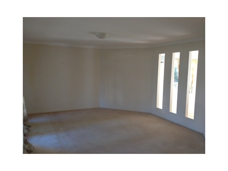 64 Headsail Drive, Banksia Beach QLD 4507
