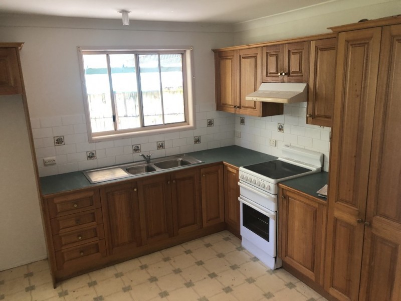 8 Lyndal Court, Morayfield QLD 4506