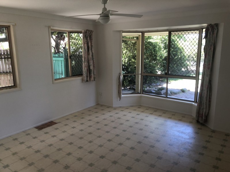 8 Lyndal Court, Morayfield QLD 4506