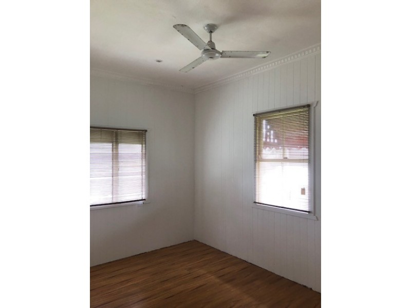 4 McPherson Street, Caboolture QLD 4510
