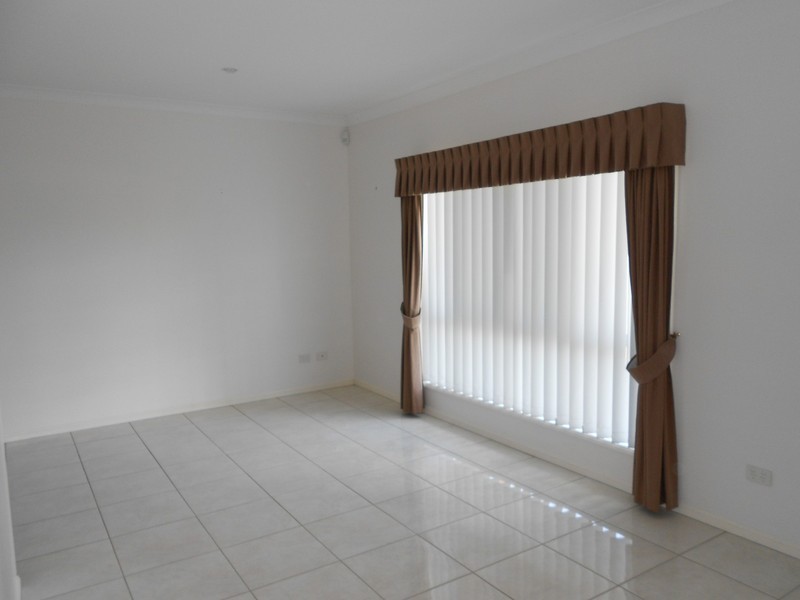 69 Fernbrook Drive, Morayfield QLD 4506